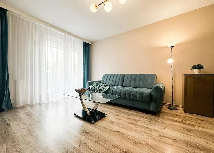 Apartament Stylish - Balcony, Church Views, Parking! Tram *